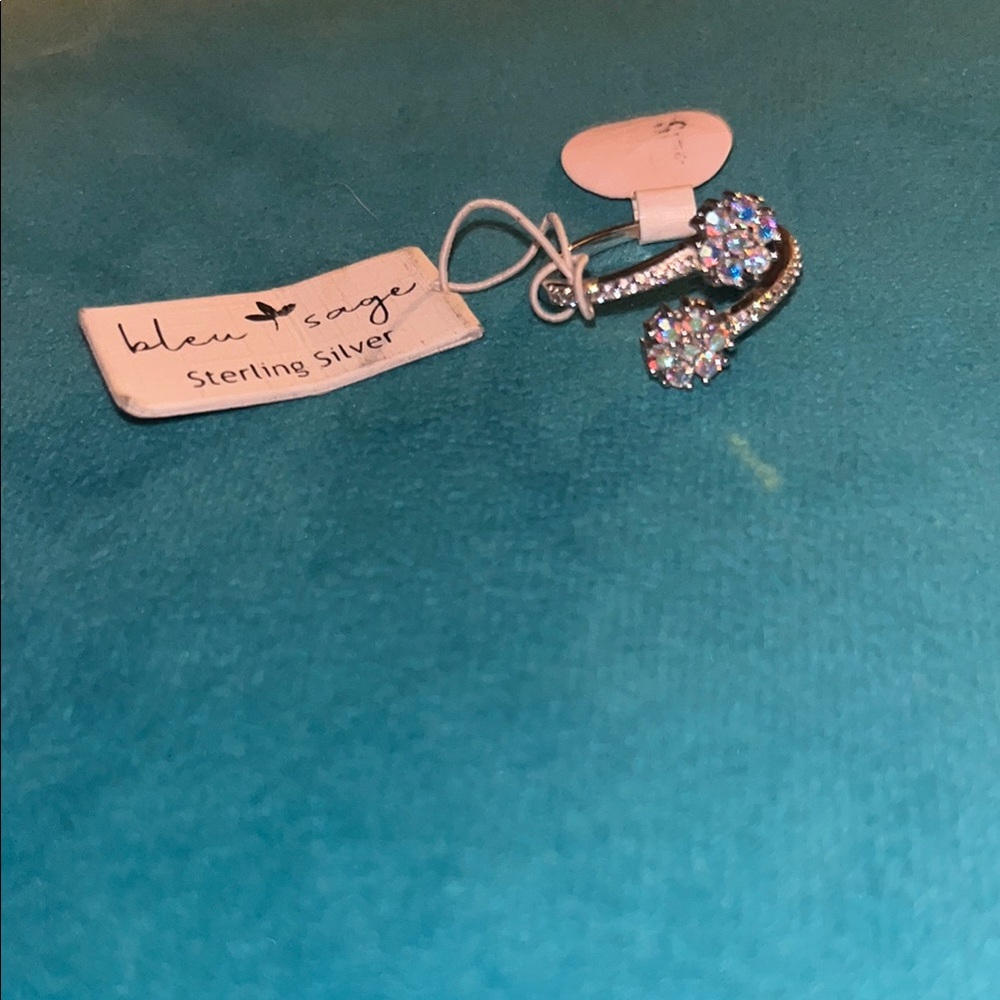 Sage Silver and White Diamond Ring Classic Elegance